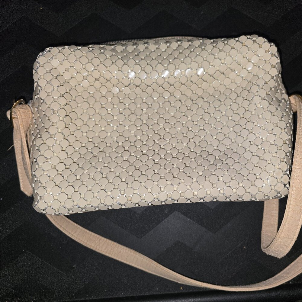 hand bag